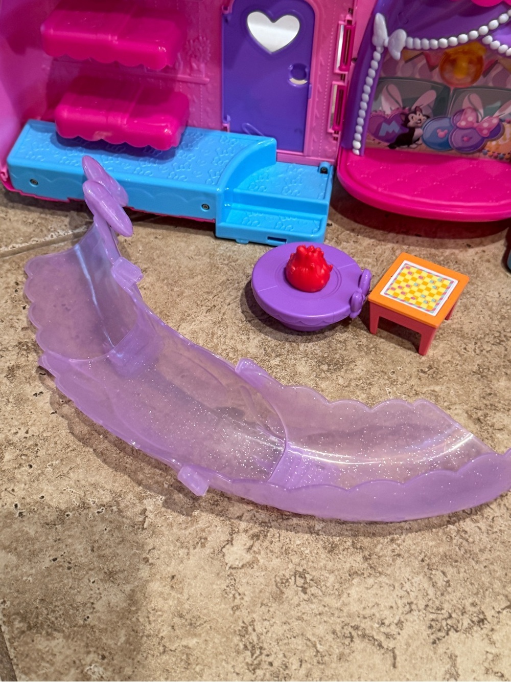 Disney Pink & Purple Minnie Mouse Fold-Out Camper Figurine Camping Playset - Picture 2 of 10